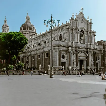Ficurinias House-catania Location-secure Parking