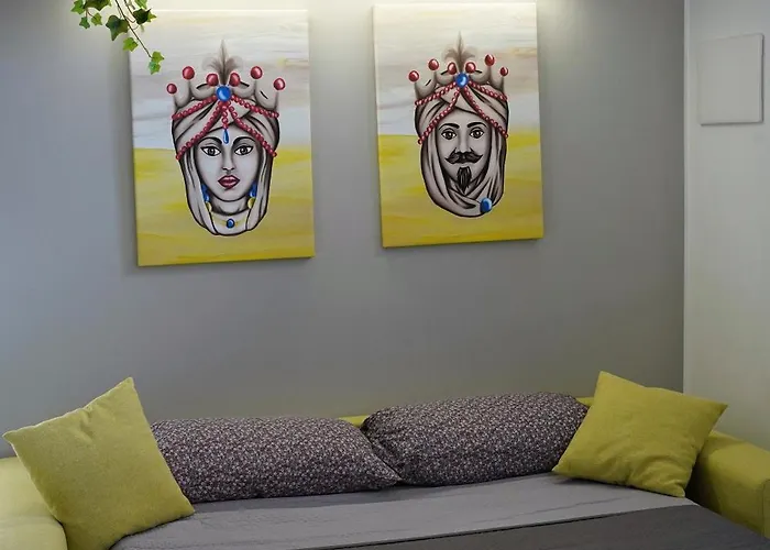 Ficuriniashouse-cozy Flat With Parking